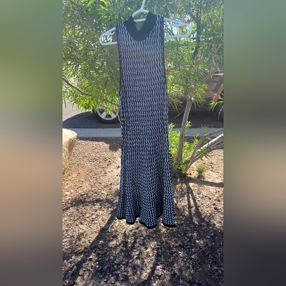 Candies- Large flare dress - Picture 6 of 7